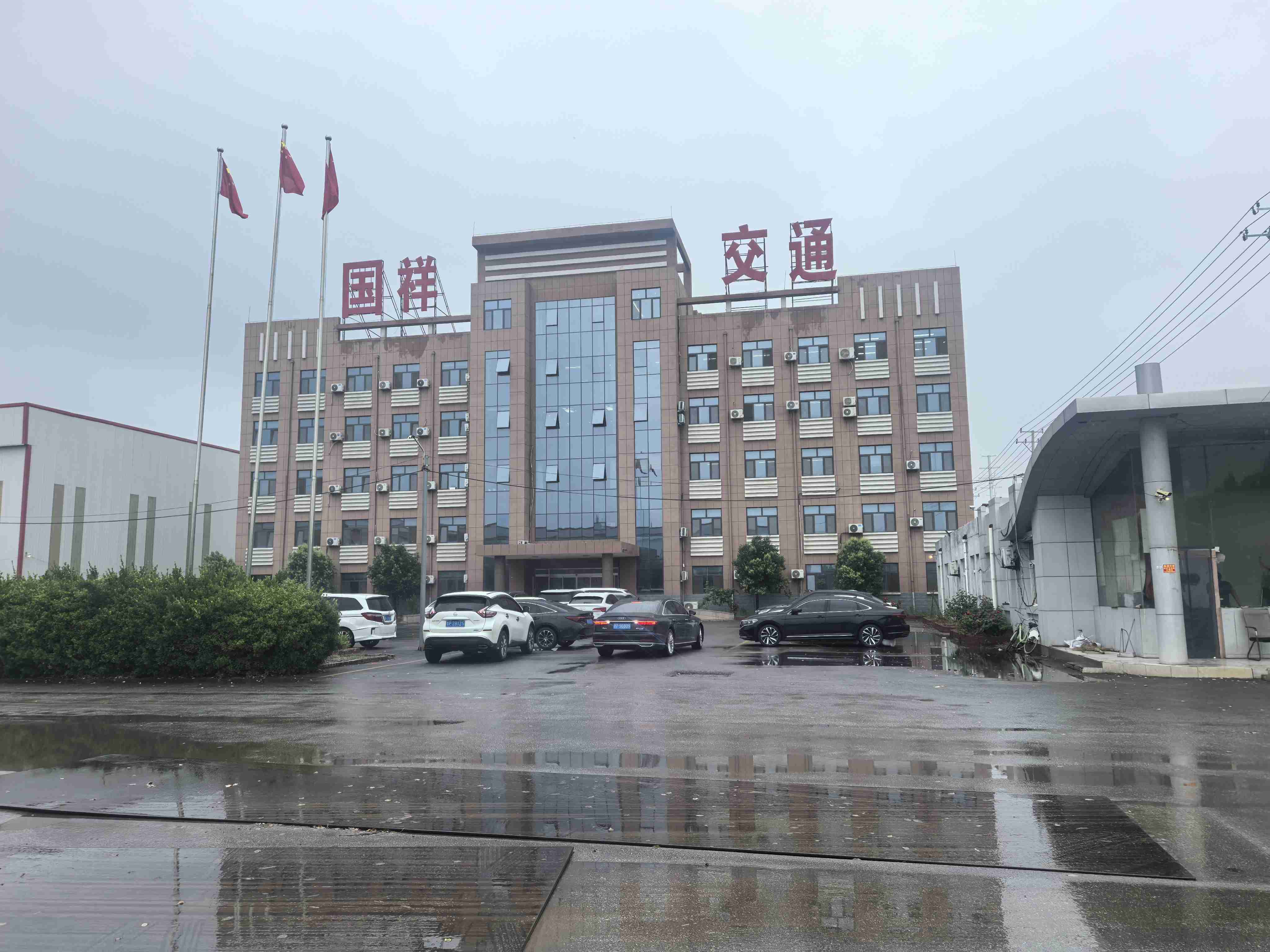 崇左市波形护栏立柱浸塑波形护栏 - 厂家